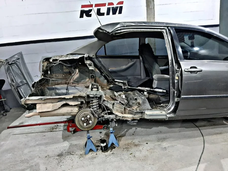 Trabajo de chapa en RTM